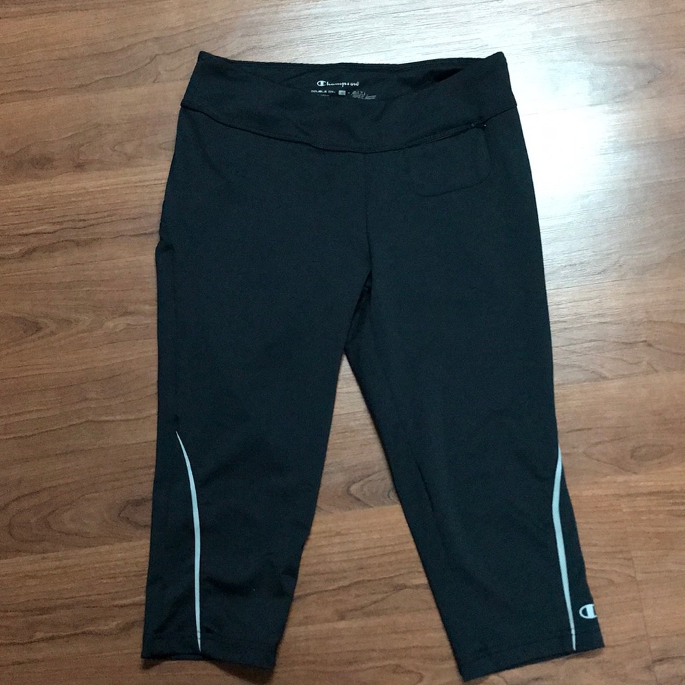 Champion women’s capri leggings size small